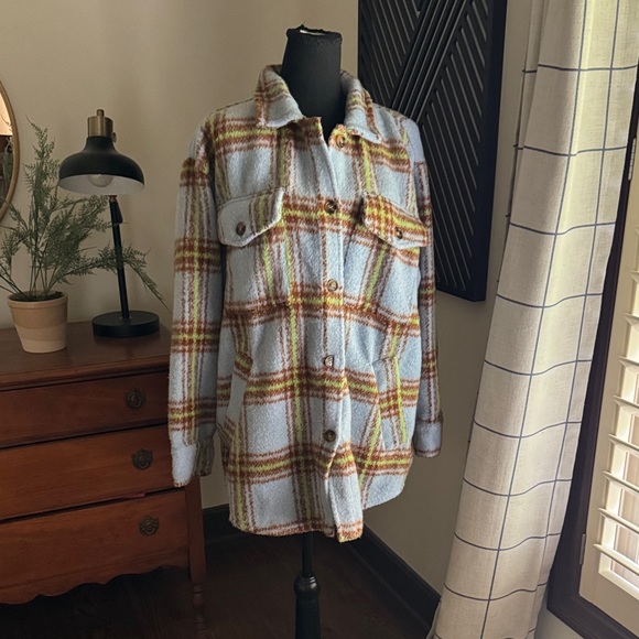 DAVI & DANI Blue and chocolate plaid flannel heavyweight Shacket large - Picture 1 of 12